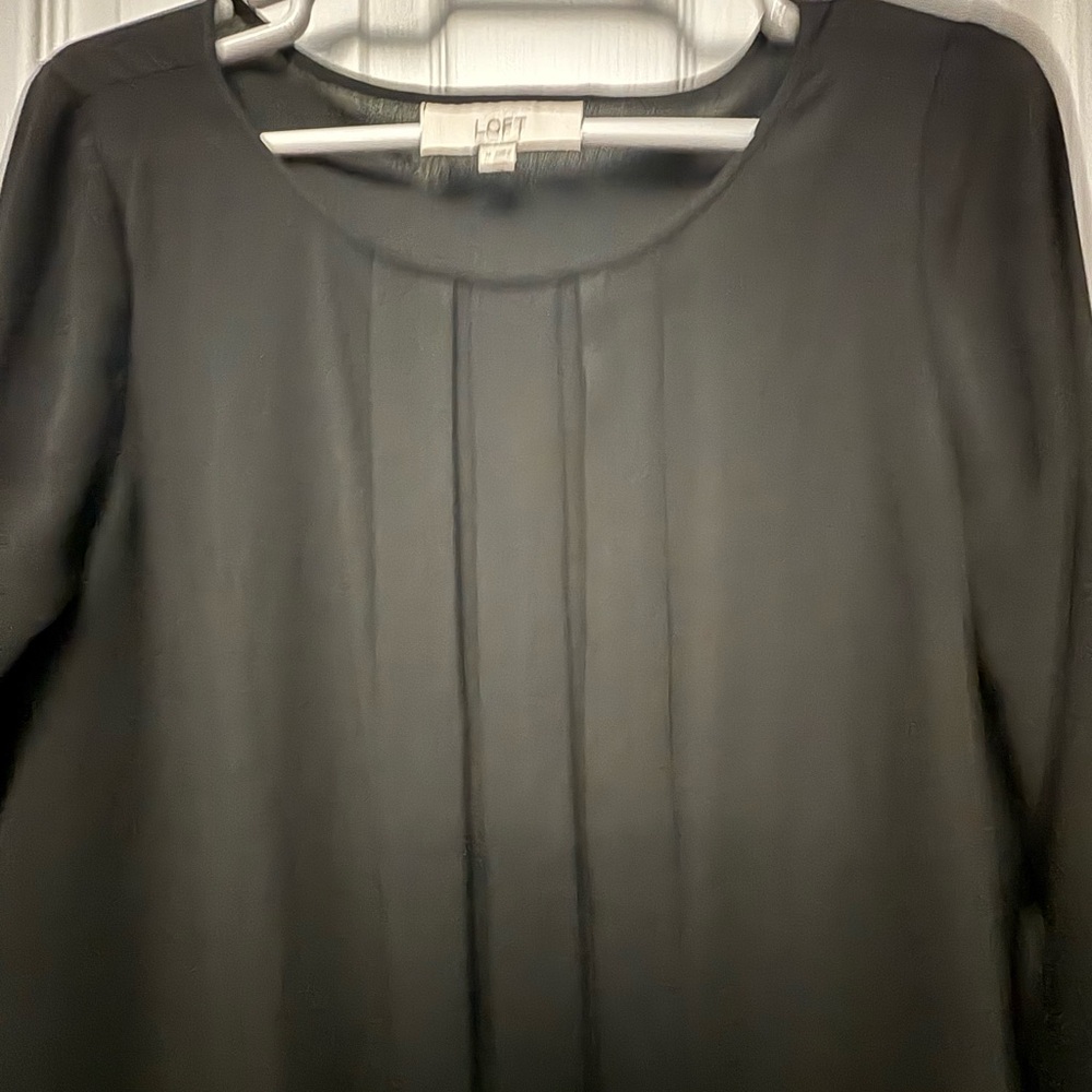 LOFT Classic Black Top - Picture 1 of 6